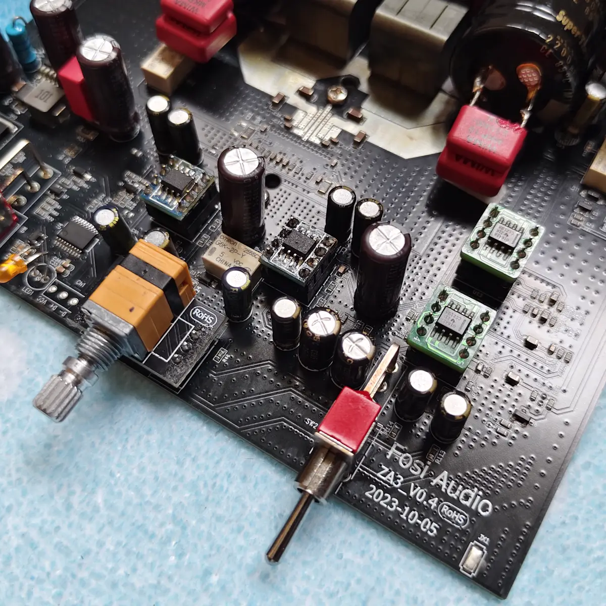 ด้านล่าง PCB ของ Fosi Audio ZA3